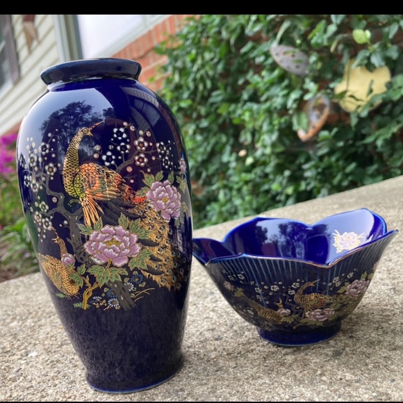KUTANI styled Japan 1950's Cobalt Blue - Lotus/Peacock Trinket Bowl Bijutsu Toki